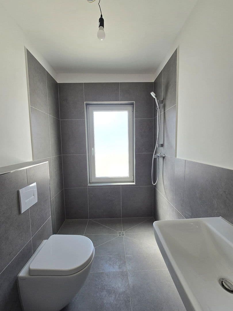 Predaj domu 156 m², pozemek 139 m², Köln, Severné Porýnie - Westfálsko Predaj domu 156 m², pozemek 139 m², Köln, Severné Porýnie - Westfálsko