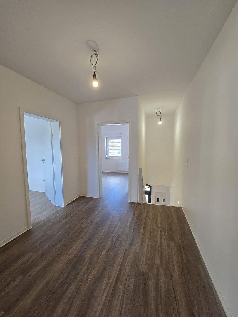 Predaj domu 156 m², pozemek 139 m², Köln, Severné Porýnie - Westfálsko Predaj domu 156 m², pozemek 139 m², Köln, Severné Porýnie - Westfálsko
