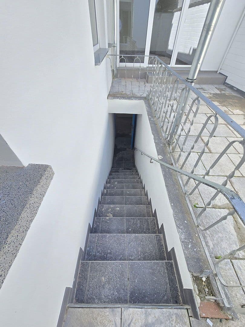 Predaj domu 156 m², pozemek 139 m², Köln, Severné Porýnie - Westfálsko Predaj domu 156 m², pozemek 139 m², Köln, Severné Porýnie - Westfálsko