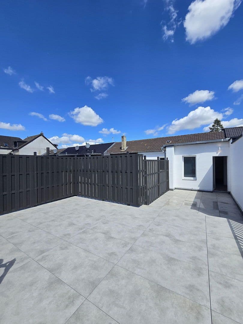 Predaj domu 155 m², pozemek 139 m², Frechen, Severné Porýnie - Westfálsko Predaj domu 155 m², pozemek 139 m², Frechen, Severné Porýnie - Westfálsko