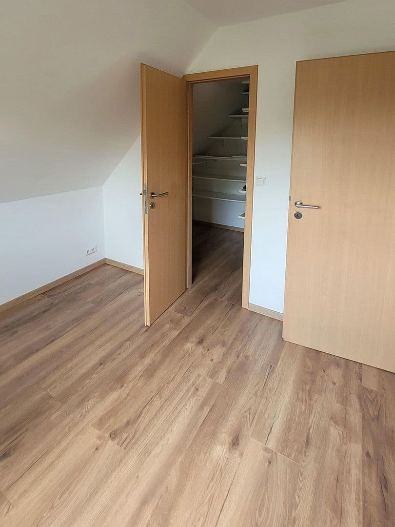 Predaj domu 122 m², pozemek 810 m², Zetkinweg, 12, Brieselang, Brandenbursko Predaj domu 122 m², pozemek 810 m², Zetkinweg, 12, Brieselang, Brandenbursko