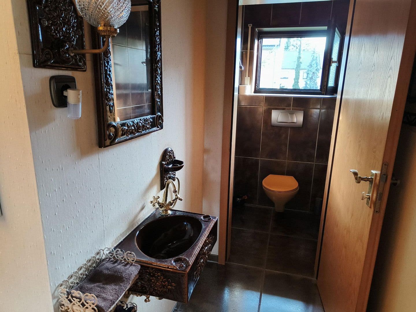 Predaj domu 186 m², pozemek 392 m², Schwetzingen, Bádensko-Wurttembersko Predaj domu 186 m², pozemek 392 m², Schwetzingen, Bádensko-Wurttembersko