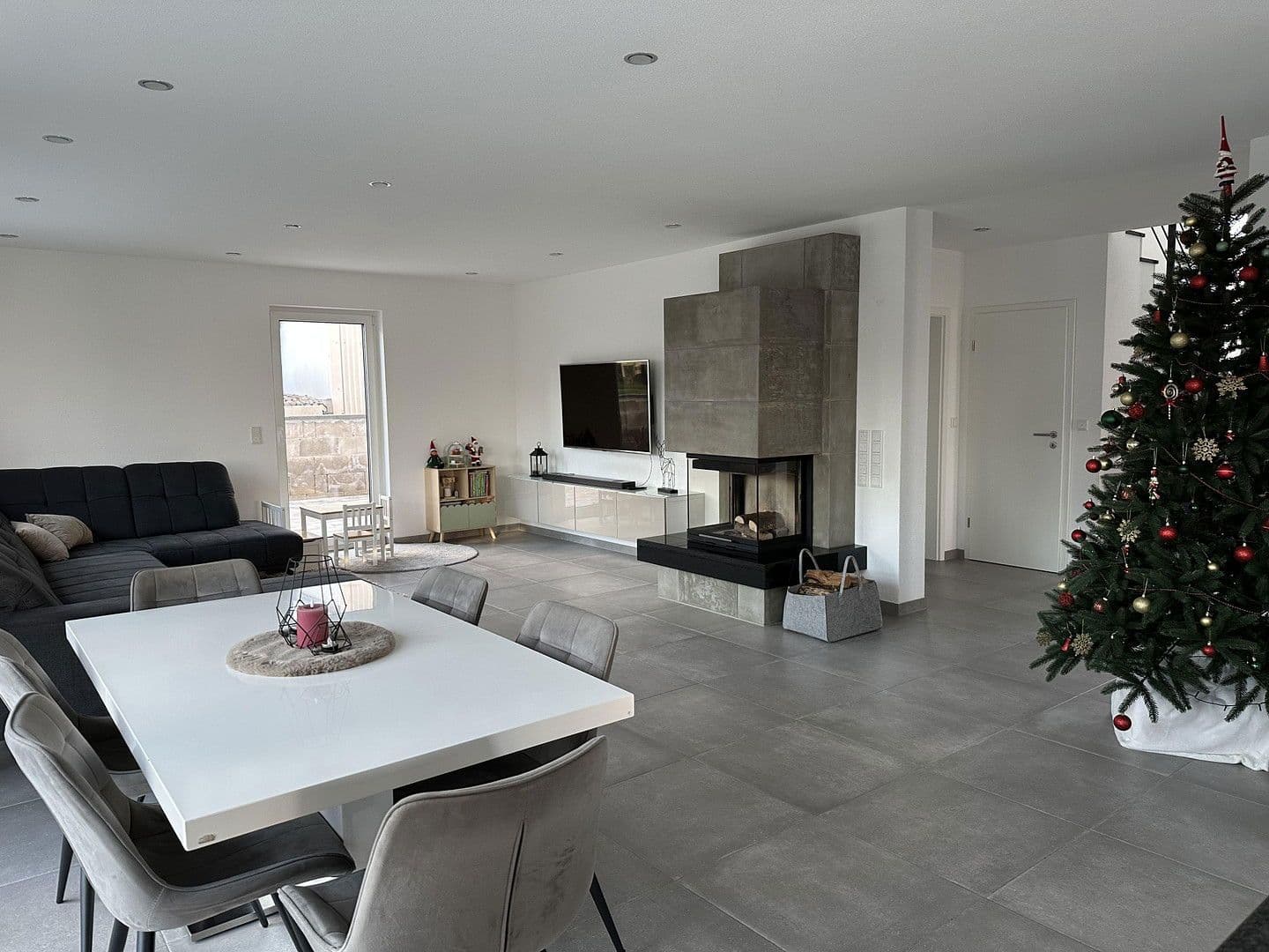 Predaj domu 179 m², pozemek 496 m², Trossingen, Bádensko-Wurttembersko Predaj domu 179 m², pozemek 496 m², Trossingen, Bádensko-Wurttembersko