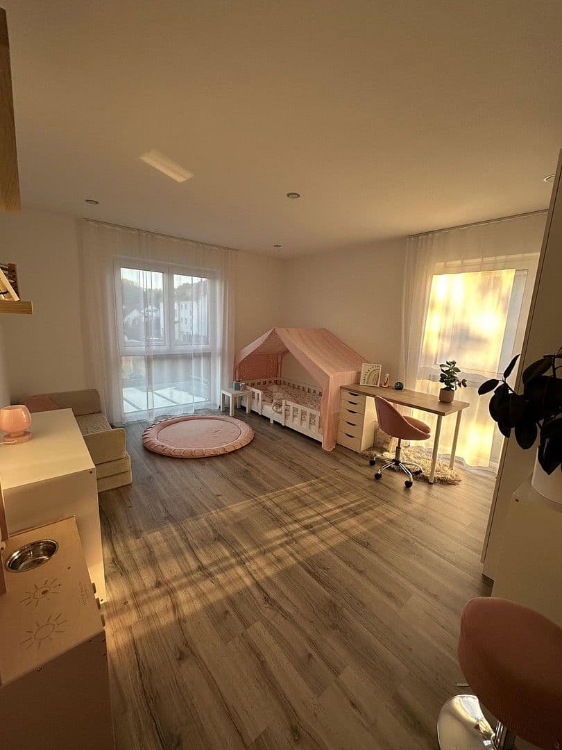 Predaj domu 179 m², pozemek 496 m², Trossingen, Bádensko-Wurttembersko Predaj domu 179 m², pozemek 496 m², Trossingen, Bádensko-Wurttembersko