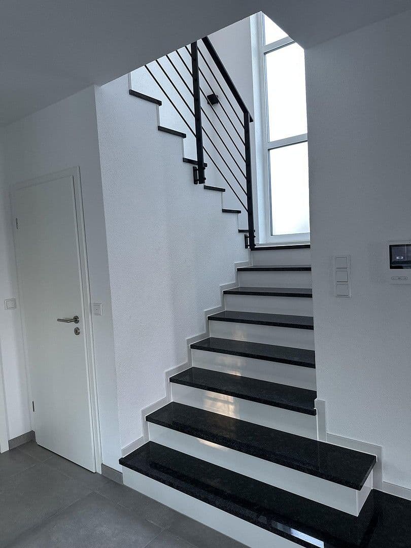 Predaj domu 179 m², pozemek 496 m², Trossingen, Bádensko-Wurttembersko Predaj domu 179 m², pozemek 496 m², Trossingen, Bádensko-Wurttembersko