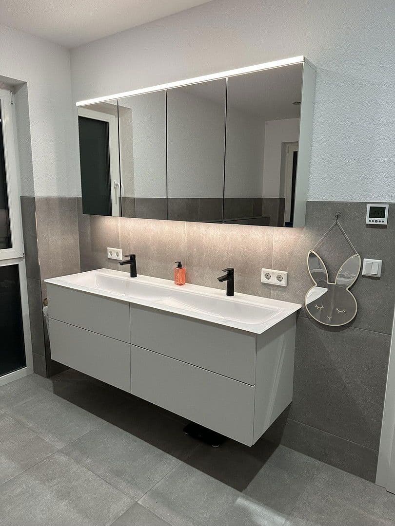 Predaj domu 179 m², pozemek 496 m², Trossingen, Bádensko-Wurttembersko Predaj domu 179 m², pozemek 496 m², Trossingen, Bádensko-Wurttembersko