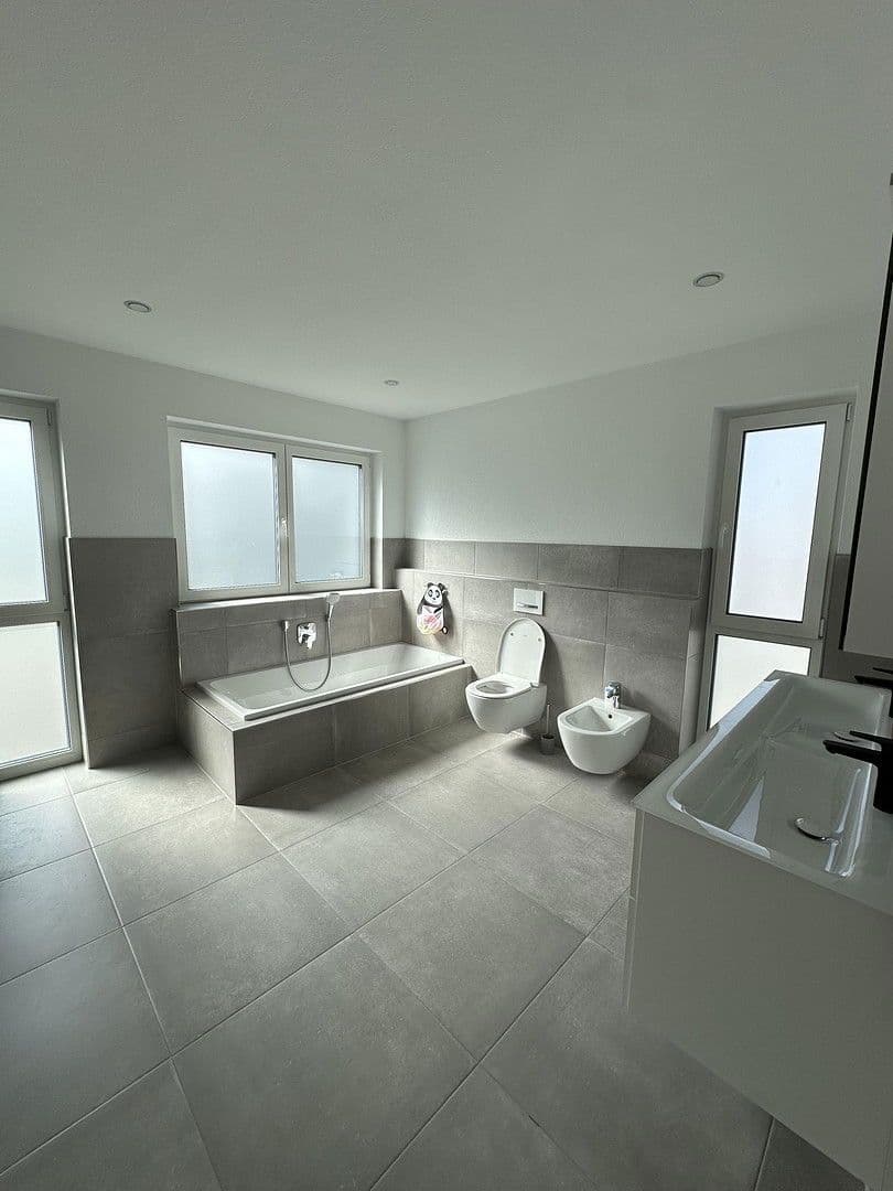 Predaj domu 179 m², pozemek 496 m², Trossingen, Bádensko-Wurttembersko Predaj domu 179 m², pozemek 496 m², Trossingen, Bádensko-Wurttembersko