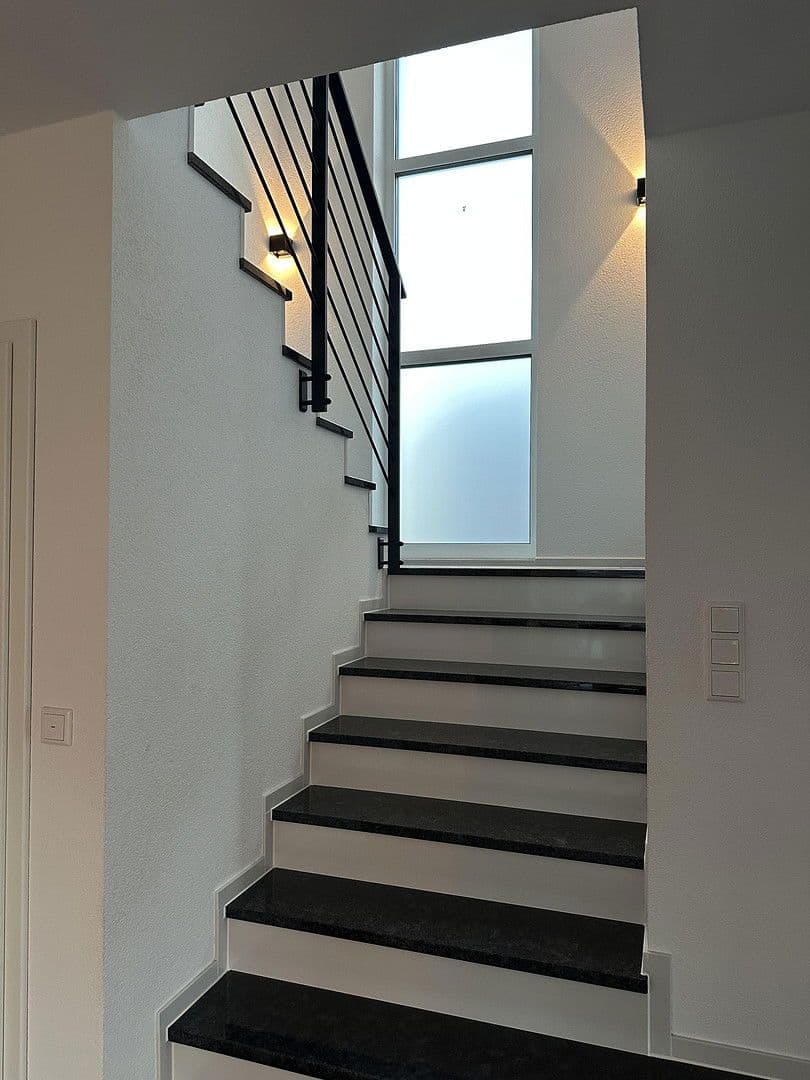 Predaj domu 179 m², pozemek 496 m², Trossingen, Bádensko-Wurttembersko Predaj domu 179 m², pozemek 496 m², Trossingen, Bádensko-Wurttembersko