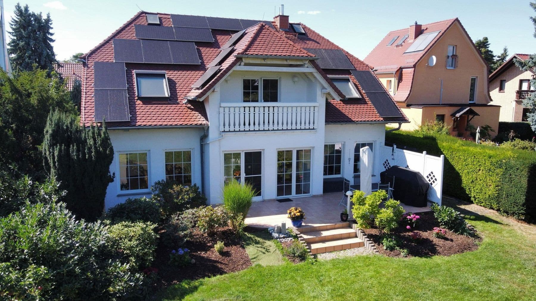 Predaj domu 309 m², pozemek 1.280 m², Markkleeberg, Sasko Predaj domu 309 m², pozemek 1.280 m², Markkleeberg, Sasko