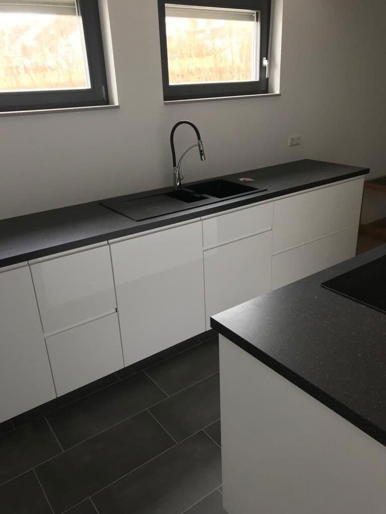 Predaj domu 150 m², pozemek 399 m², Kirchentellinsfurt, Bádensko-Wurttembersko Predaj domu 150 m², pozemek 399 m², Kirchentellinsfurt, Bádensko-Wurttembersko