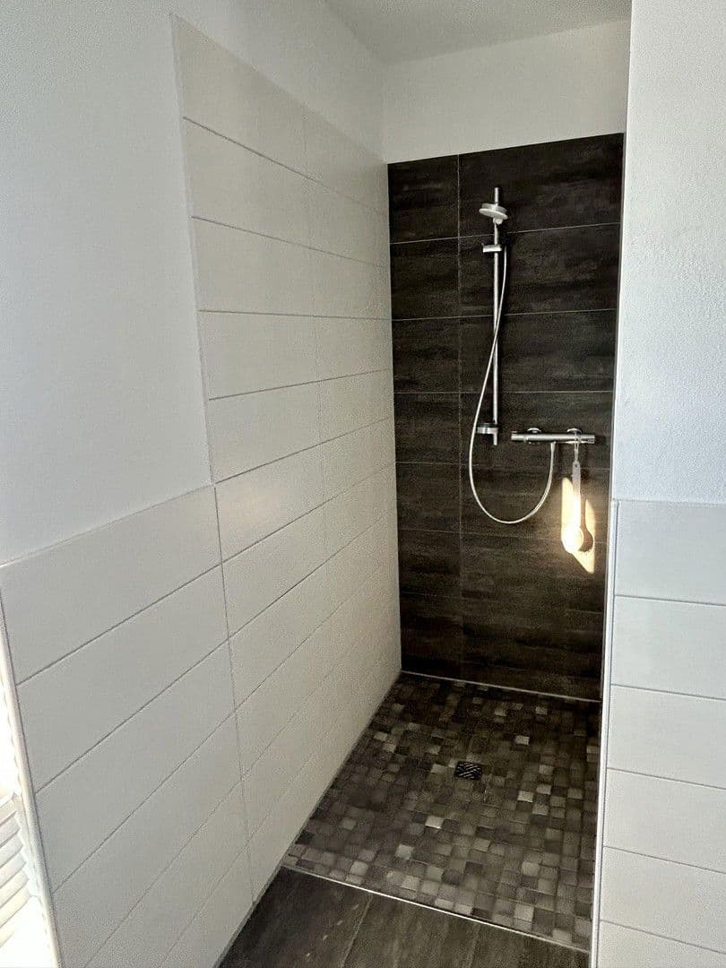 Predaj domu 150 m², pozemek 399 m², Kirchentellinsfurt, Bádensko-Wurttembersko Predaj domu 150 m², pozemek 399 m², Kirchentellinsfurt, Bádensko-Wurttembersko