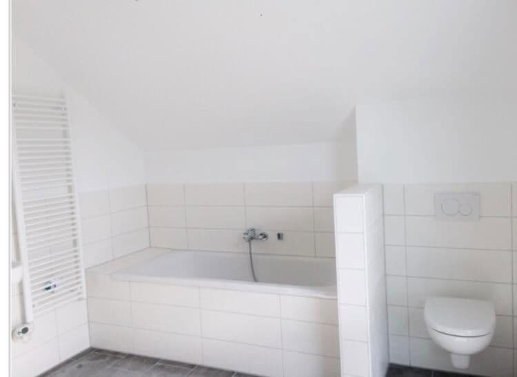 Predaj domu 150 m², pozemek 399 m², Kirchentellinsfurt, Bádensko-Wurttembersko Predaj domu 150 m², pozemek 399 m², Kirchentellinsfurt, Bádensko-Wurttembersko