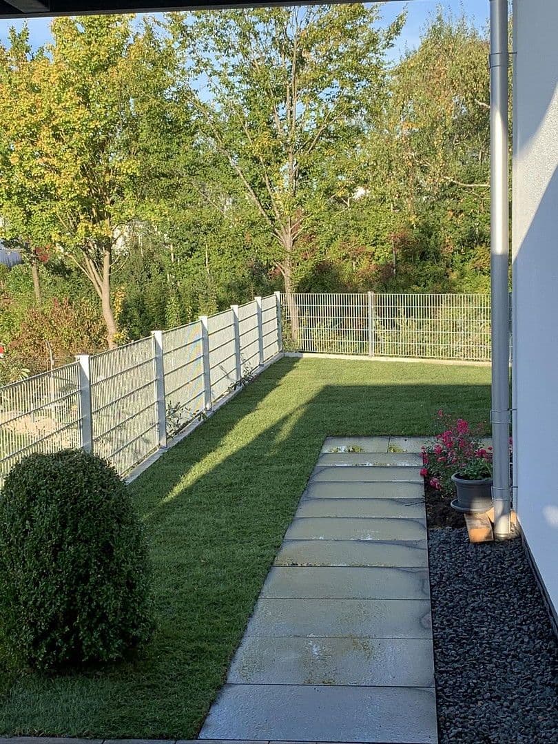 Predaj domu 150 m², pozemek 399 m², Kirchentellinsfurt, Bádensko-Wurttembersko Predaj domu 150 m², pozemek 399 m², Kirchentellinsfurt, Bádensko-Wurttembersko