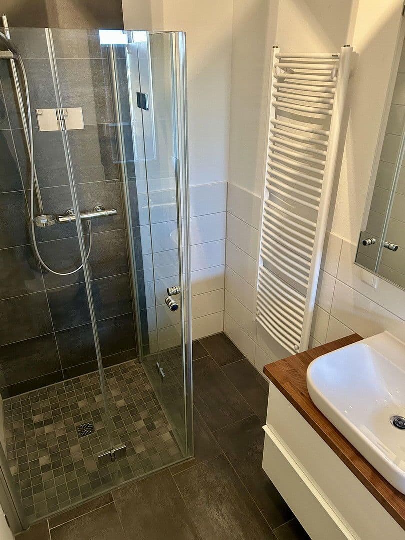 Predaj domu 150 m², pozemek 399 m², Kirchentellinsfurt, Bádensko-Wurttembersko Predaj domu 150 m², pozemek 399 m², Kirchentellinsfurt, Bádensko-Wurttembersko