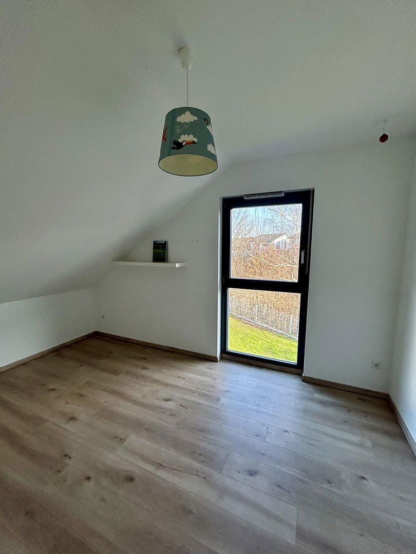 Predaj domu 150 m², pozemek 399 m², Kirchentellinsfurt, Bádensko-Wurttembersko Predaj domu 150 m², pozemek 399 m², Kirchentellinsfurt, Bádensko-Wurttembersko