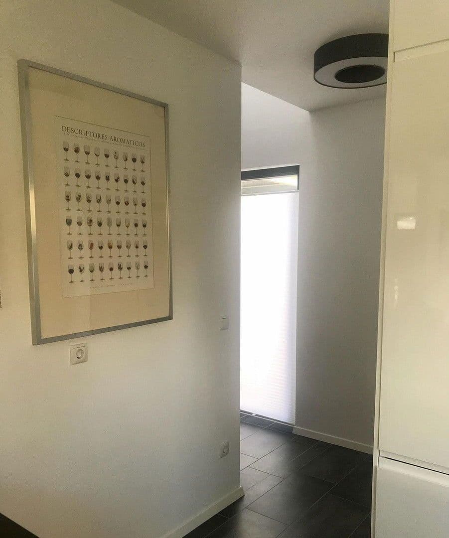 Predaj domu 150 m², pozemek 399 m², Kirchentellinsfurt, Bádensko-Wurttembersko Predaj domu 150 m², pozemek 399 m², Kirchentellinsfurt, Bádensko-Wurttembersko