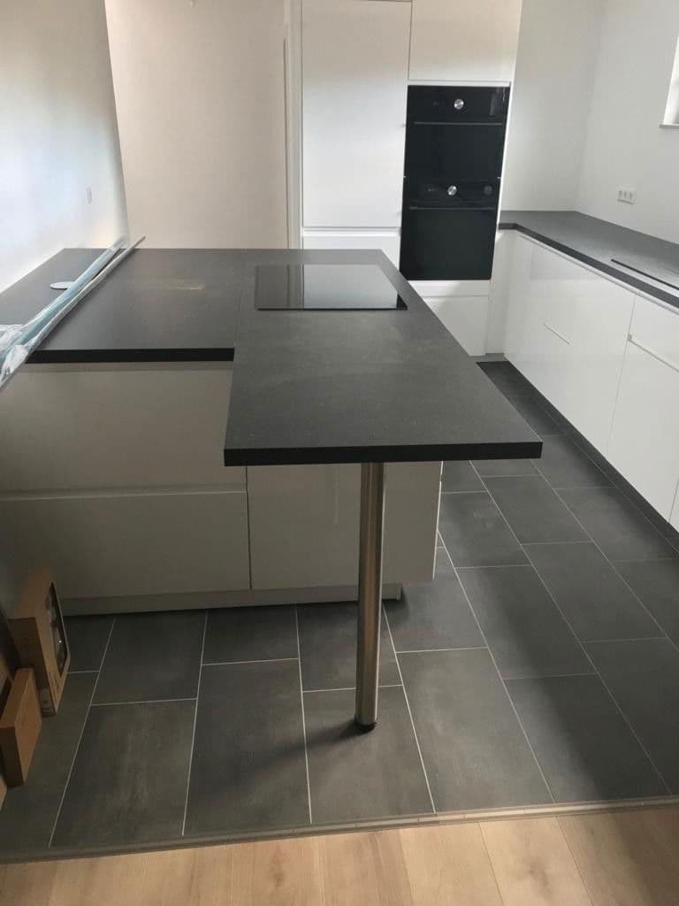 Predaj domu 150 m², pozemek 399 m², Kirchentellinsfurt, Bádensko-Wurttembersko Predaj domu 150 m², pozemek 399 m², Kirchentellinsfurt, Bádensko-Wurttembersko