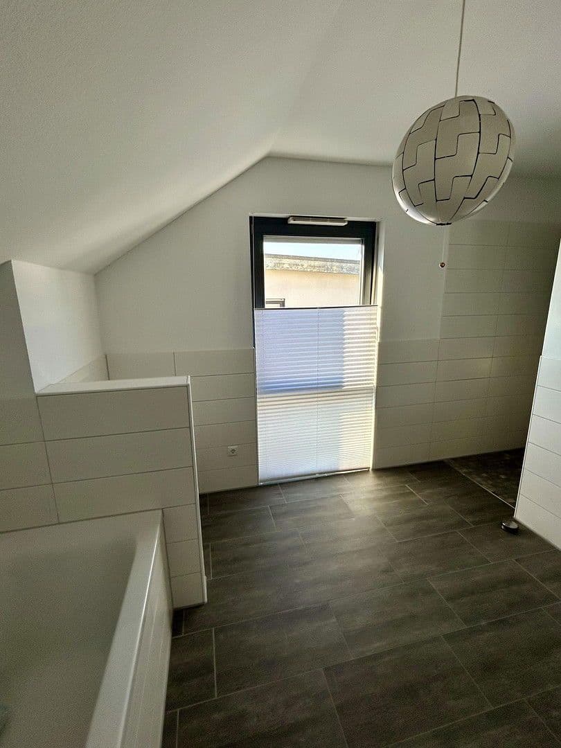 Predaj domu 150 m², pozemek 399 m², Kirchentellinsfurt, Bádensko-Wurttembersko Predaj domu 150 m², pozemek 399 m², Kirchentellinsfurt, Bádensko-Wurttembersko