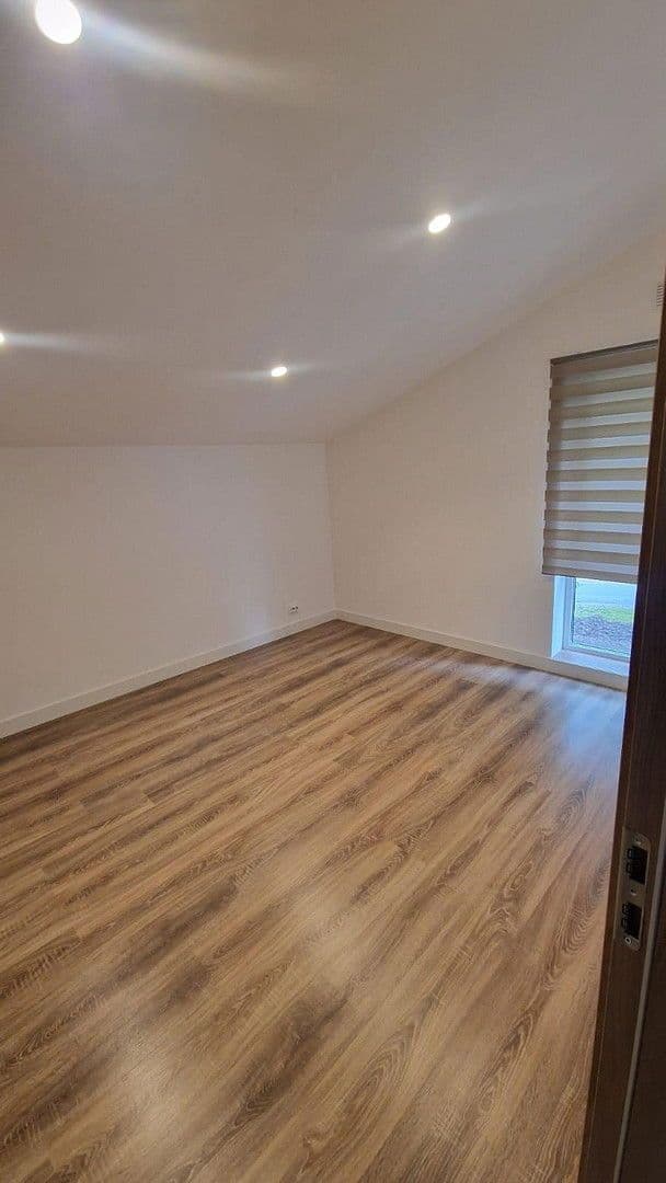 Predaj domu 150 m², pozemek 420 m², steinbergskamp 1A und 1B, Bremervörde, Dolné Sasko Predaj domu 150 m², pozemek 420 m², steinbergskamp 1A und 1B, Bremervörde, Dolné Sasko