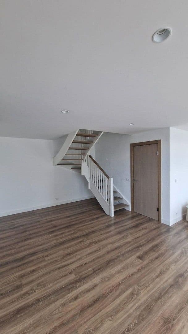 Predaj domu 150 m², pozemek 420 m², steinbergskamp 1A und 1B, Bremervörde, Dolné Sasko Predaj domu 150 m², pozemek 420 m², steinbergskamp 1A und 1B, Bremervörde, Dolné Sasko