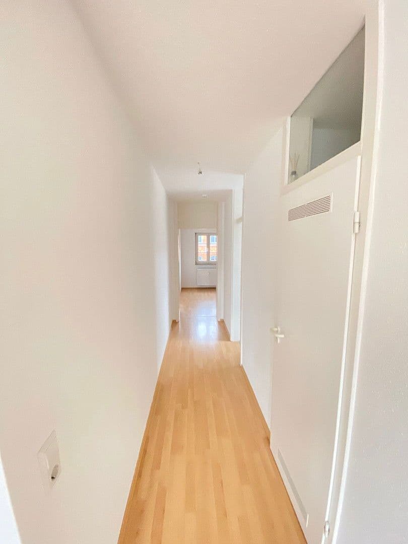 Prenájom bytu 4-izbový 109 m², Lederstrasse 120, Reutlingen, Bádensko-Wurttembersko Prenájom bytu 4-izbový 109 m², Lederstrasse 120, Reutlingen, Bádensko-Wurttembersko