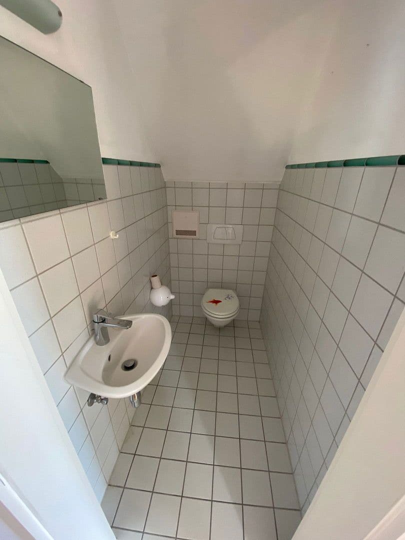 Prenájom bytu 4-izbový 109 m², Lederstrasse 120, Reutlingen, Bádensko-Wurttembersko Prenájom bytu 4-izbový 109 m², Lederstrasse 120, Reutlingen, Bádensko-Wurttembersko