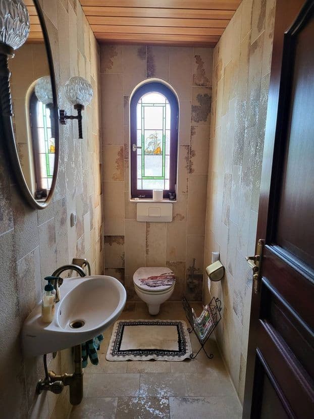 Predaj domu 370 m², pozemek 910 m², Buttenwiesen, Bavorsko Predaj domu 370 m², pozemek 910 m², Buttenwiesen, Bavorsko