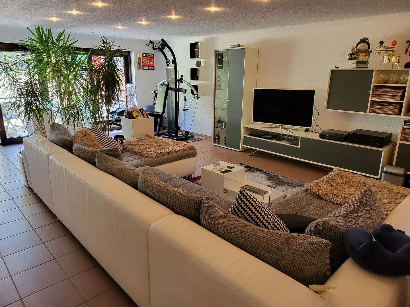 Predaj domu 370 m², pozemek 910 m², Buttenwiesen, Bavorsko Predaj domu 370 m², pozemek 910 m², Buttenwiesen, Bavorsko