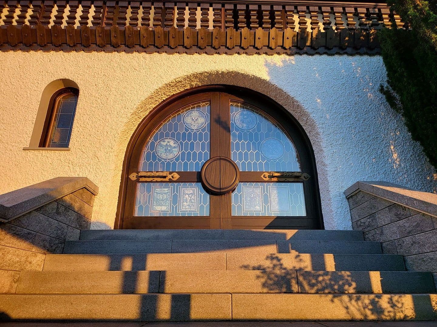 Predaj domu 370 m², pozemek 910 m², Buttenwiesen, Bavorsko Predaj domu 370 m², pozemek 910 m², Buttenwiesen, Bavorsko