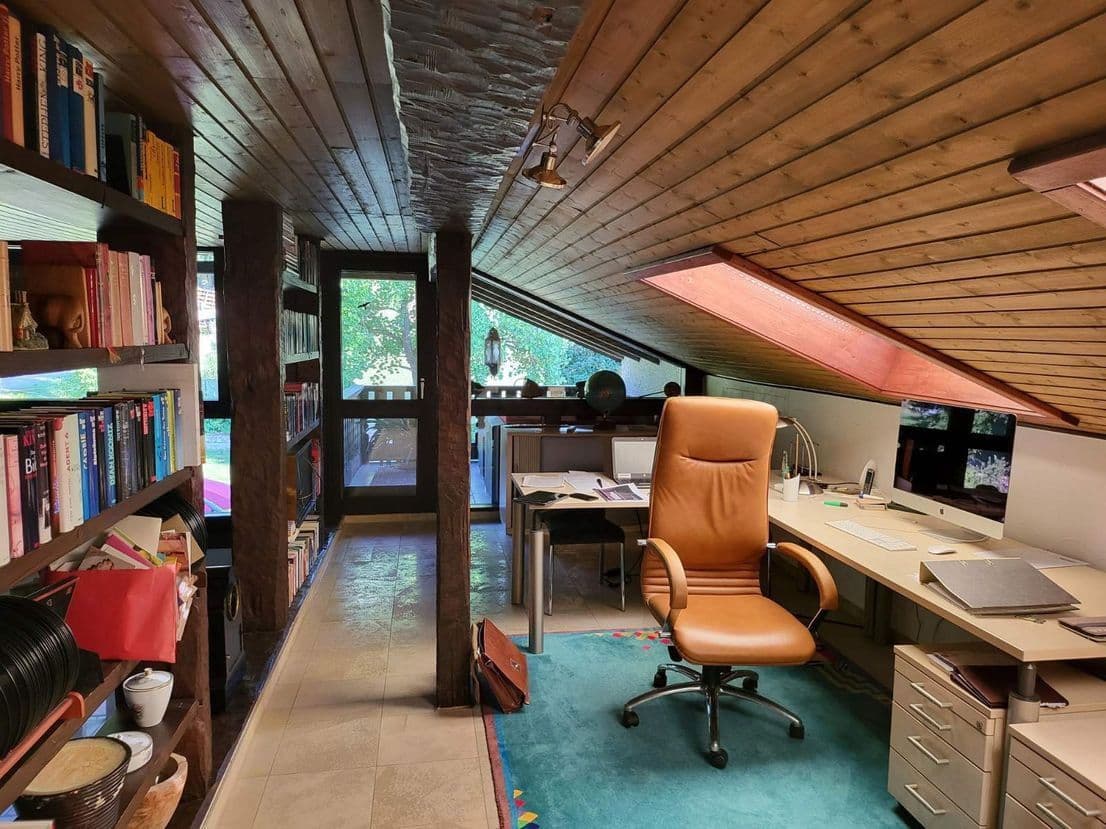 Predaj domu 370 m², pozemek 910 m², Buttenwiesen, Bavorsko Predaj domu 370 m², pozemek 910 m², Buttenwiesen, Bavorsko