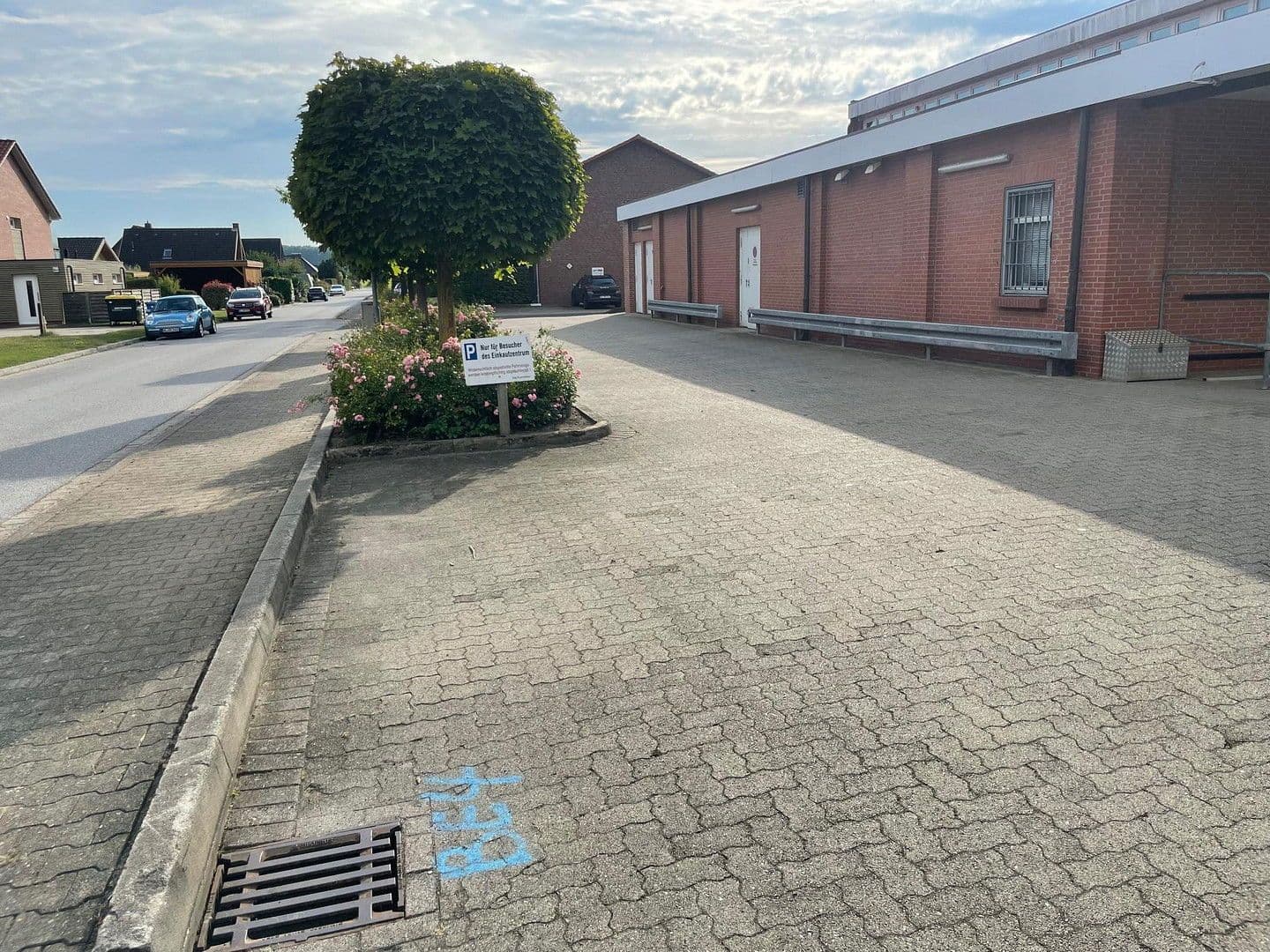 Prenájom nebytového priestoru 2.400 m², Marschacht, Dolné Sasko Prenájom nebytového priestoru 2.400 m², Marschacht, Dolné Sasko