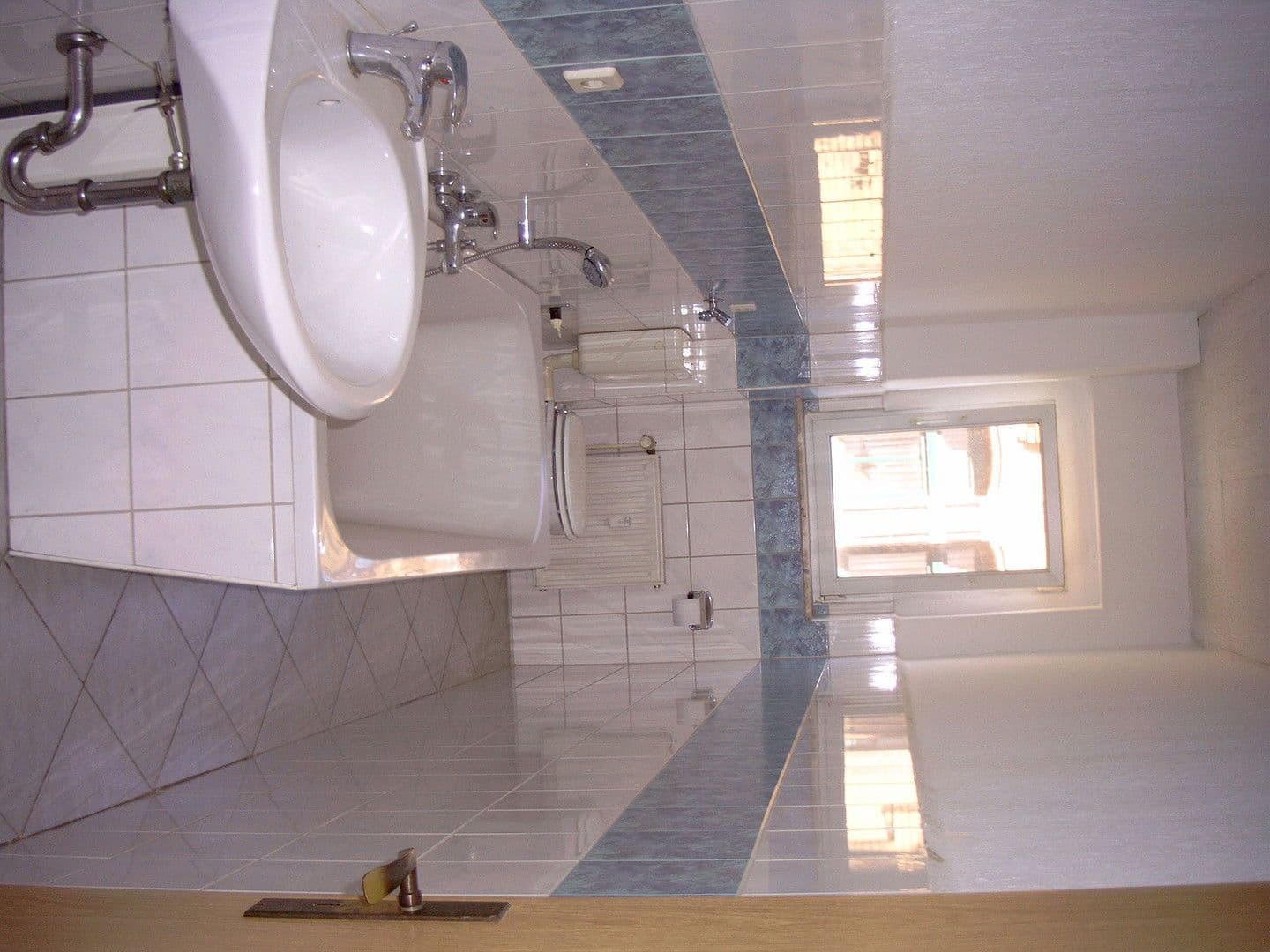 Predaj domu 1.253 m², pozemek 1.130 m², Weißwasser/O.L. - Běła Woda, Sasko Predaj domu 1.253 m², pozemek 1.130 m², Weißwasser/O.L. - Běła Woda, Sasko