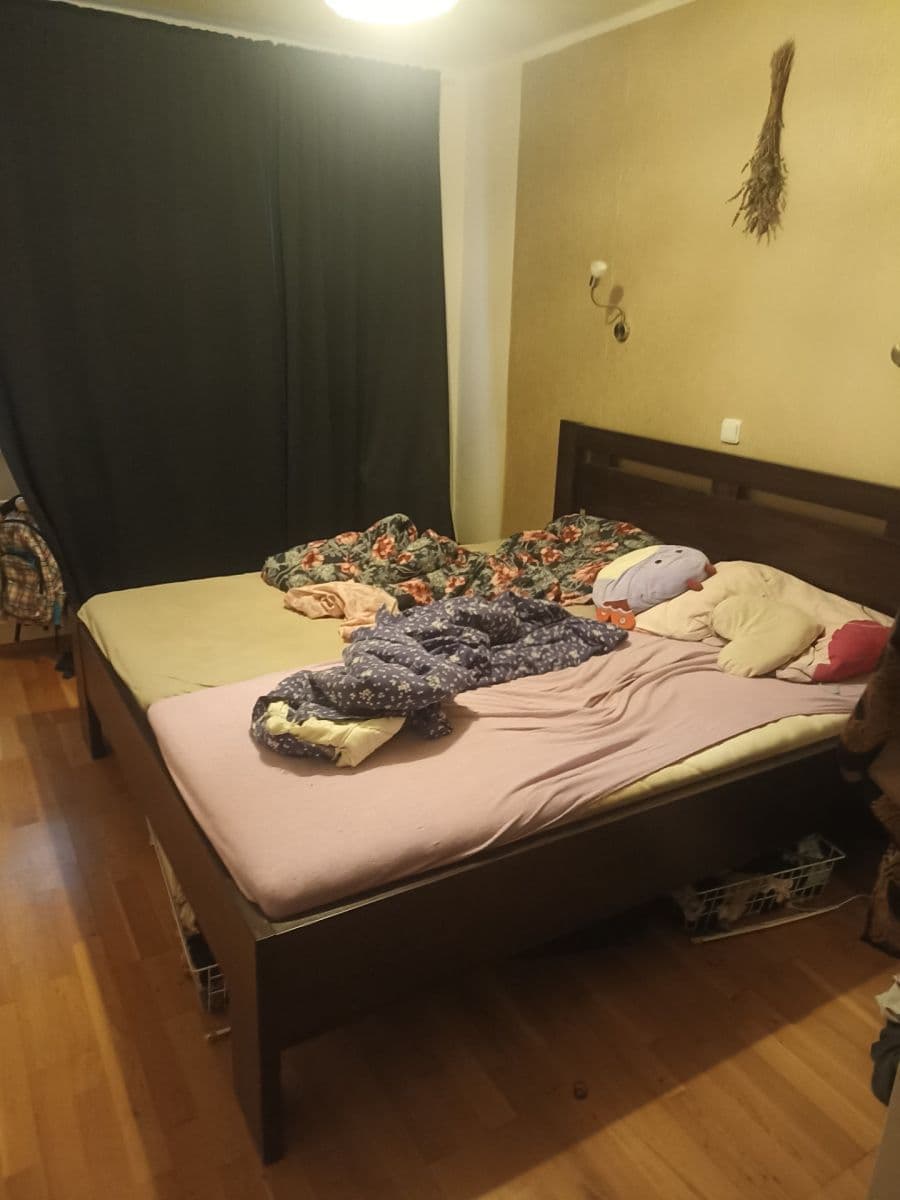 Prenájom bytu 3-izbový 81 m², Ciolkovského, Praha, Praha Prenájom bytu 3-izbový 81 m², Ciolkovského, Praha, Praha