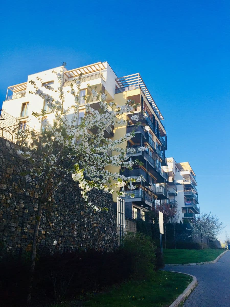 Prenájom bytu 2-izbový 64 m², Nad Smetankou, Praha, Praha Prenájom bytu 2-izbový 64 m², Nad Smetankou, Praha, Praha