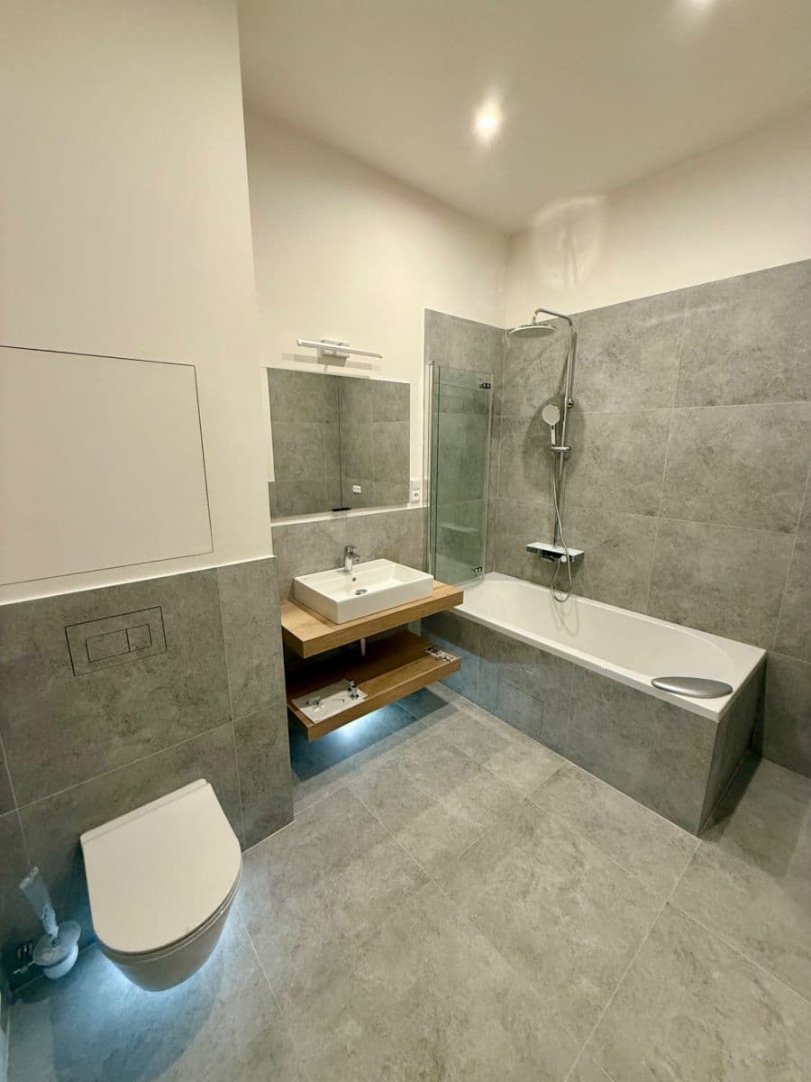 Predaj bytu 2-izbový 65 m², Topolová, Milovice, Středočeský kraj Predaj bytu 2-izbový 65 m², Topolová, Milovice, Středočeský kraj