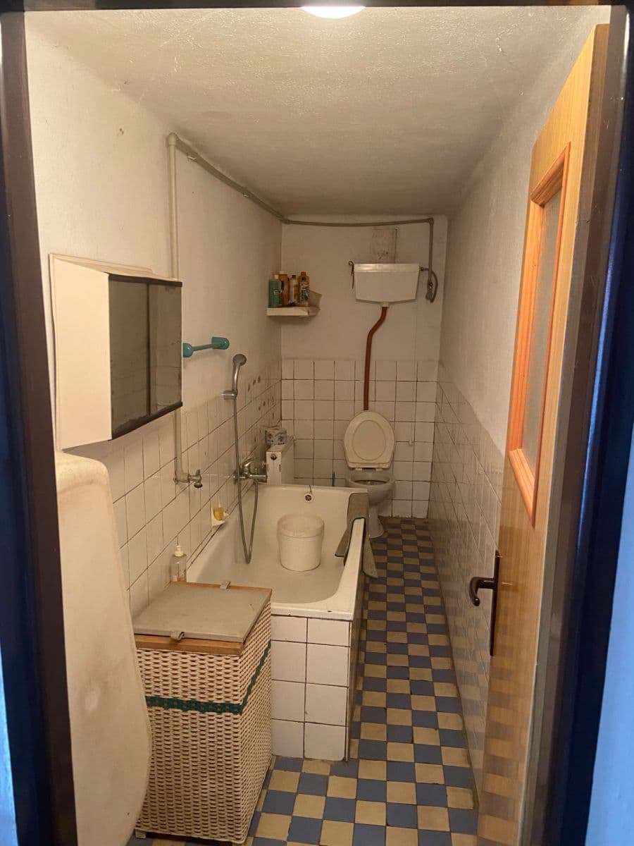 Predaj domu 373 m², pozemek 200 m², Na Dražkách, Strunkovice nad Blanicí, Jihočeský kraj Predaj domu 373 m², pozemek 200 m², Na Dražkách, Strunkovice nad Blanicí, Jihočeský kraj