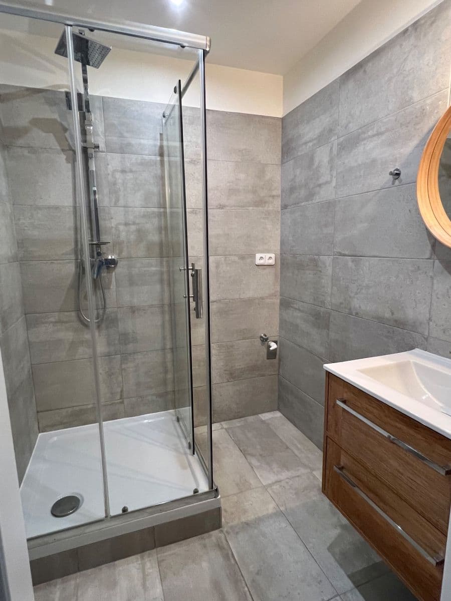 Predaj bytu 2-izbový 58 m², 5. května, Měšice, Středočeský kraj Predaj bytu 2-izbový 58 m², 5. května, Měšice, Středočeský kraj