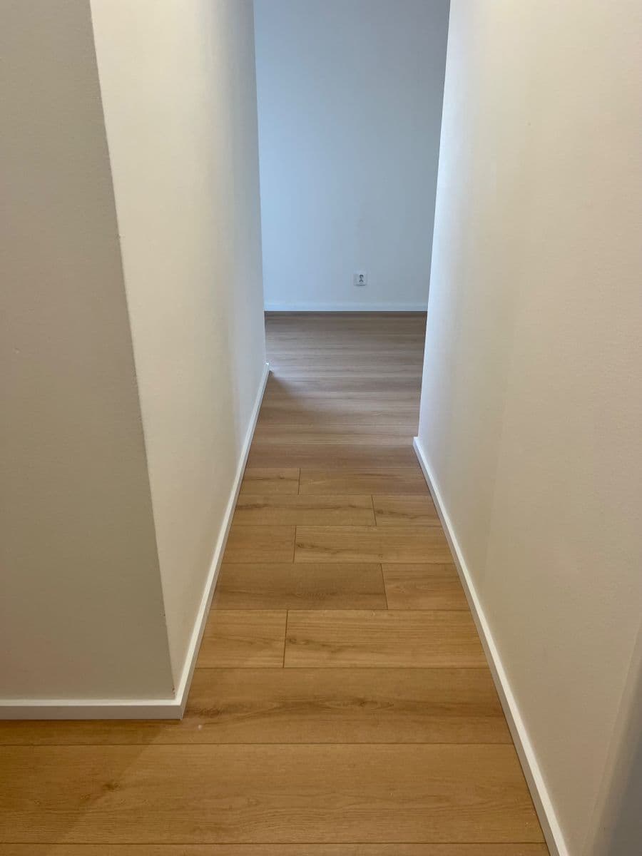 Predaj bytu 2-izbový 58 m², 5. května, Měšice, Středočeský kraj Predaj bytu 2-izbový 58 m², 5. května, Měšice, Středočeský kraj