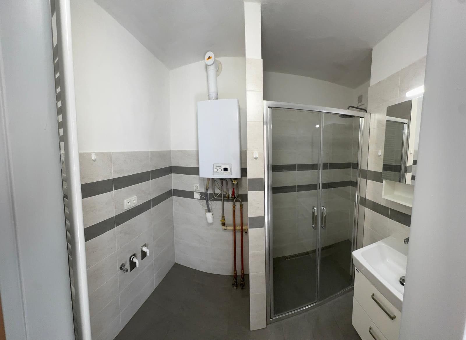 Prenájom bytu 3-izbový 74 m², Nad Plovárnou, Jihlava, Kraj Vysočina Prenájom bytu 3-izbový 74 m², Nad Plovárnou, Jihlava, Kraj Vysočina