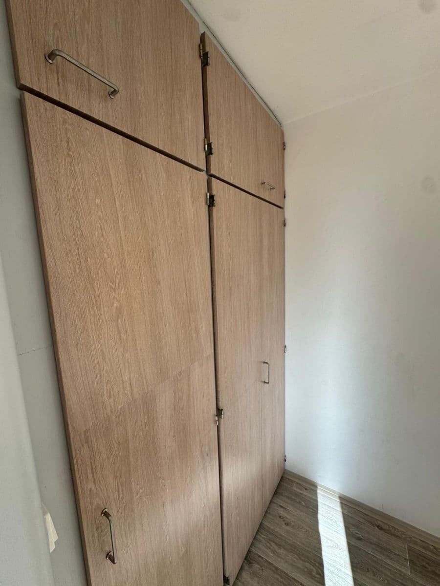 Prenájom bytu 3-izbový 74 m², Nad Plovárnou, Jihlava, Kraj Vysočina Prenájom bytu 3-izbový 74 m², Nad Plovárnou, Jihlava, Kraj Vysočina