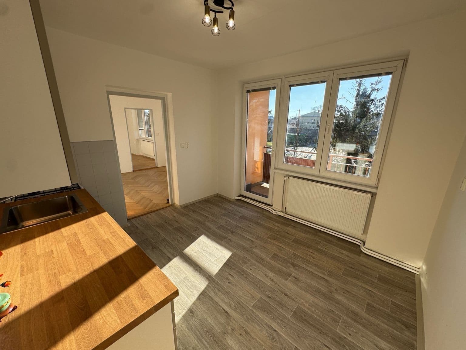 Prenájom bytu 3-izbový 74 m², Nad Plovárnou, Jihlava, Kraj Vysočina Prenájom bytu 3-izbový 74 m², Nad Plovárnou, Jihlava, Kraj Vysočina