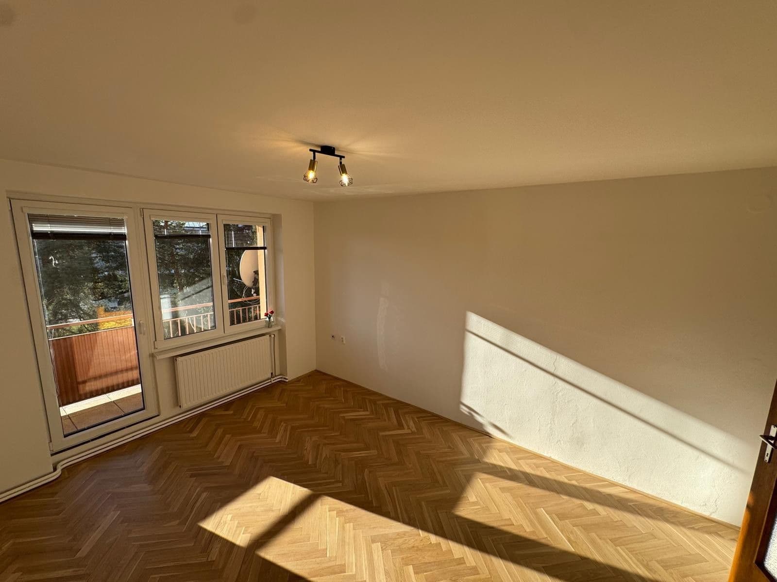 Prenájom bytu 3-izbový 74 m², Nad Plovárnou, Jihlava, Kraj Vysočina Prenájom bytu 3-izbový 74 m², Nad Plovárnou, Jihlava, Kraj Vysočina