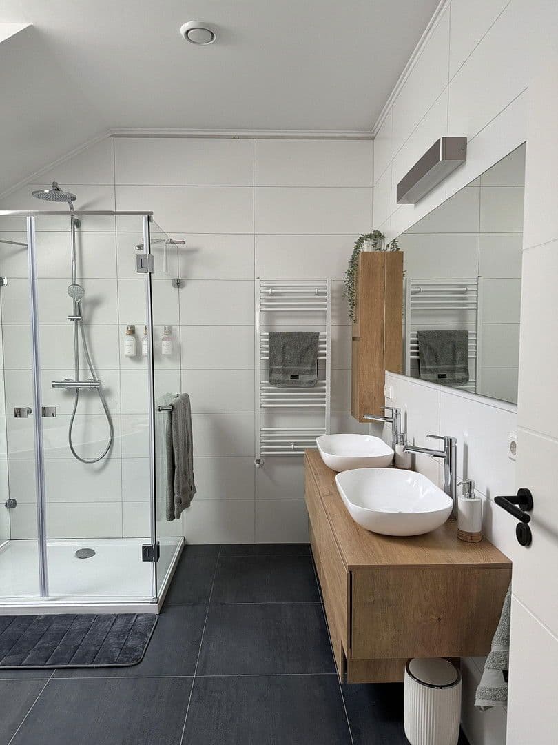 Predaj domu 100 m², pozemek 187 m², Nagold, Bádensko-Wurttembersko Predaj domu 100 m², pozemek 187 m², Nagold, Bádensko-Wurttembersko