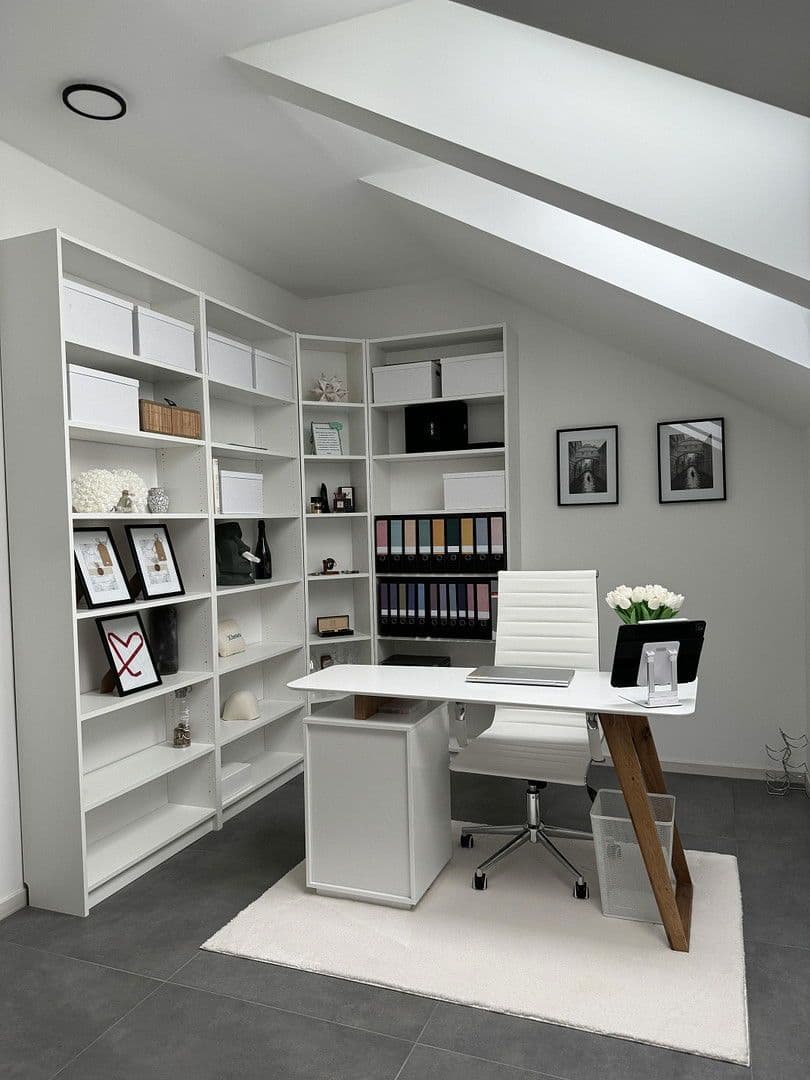 Predaj domu 100 m², pozemek 187 m², Nagold, Bádensko-Wurttembersko Predaj domu 100 m², pozemek 187 m², Nagold, Bádensko-Wurttembersko