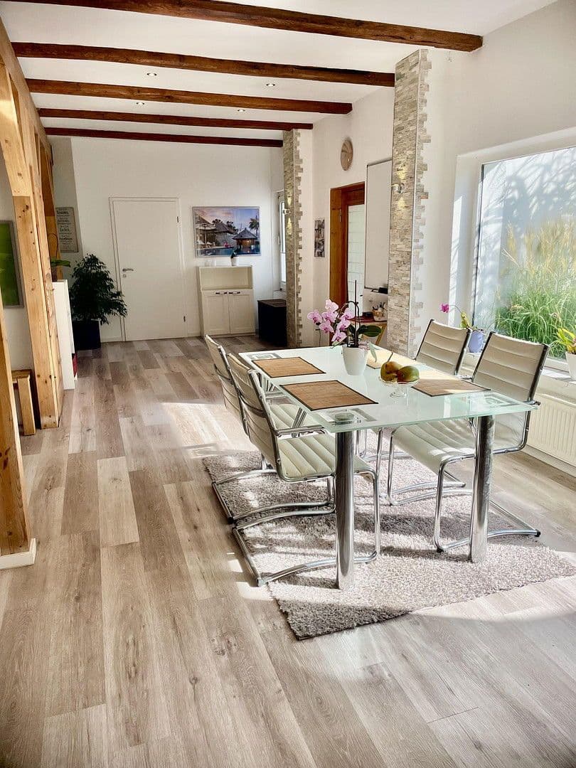 Predaj domu 127 m², pozemek 1.678 m², Steinburg, Šlezvicko-Holštajnsko Predaj domu 127 m², pozemek 1.678 m², Steinburg, Šlezvicko-Holštajnsko