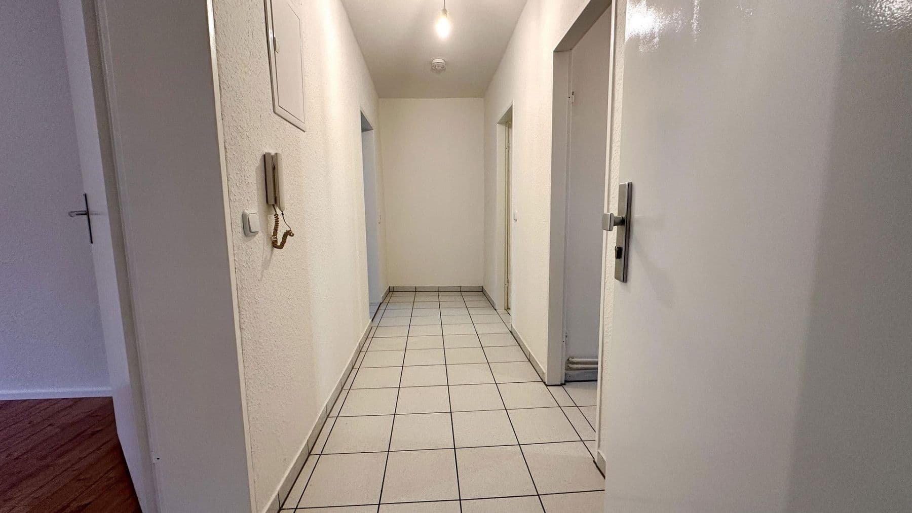 Prenájom bytu 3-izbový 88 m², Kiel, Šlezvicko-Holštajnsko Prenájom bytu 3-izbový 88 m², Kiel, Šlezvicko-Holštajnsko