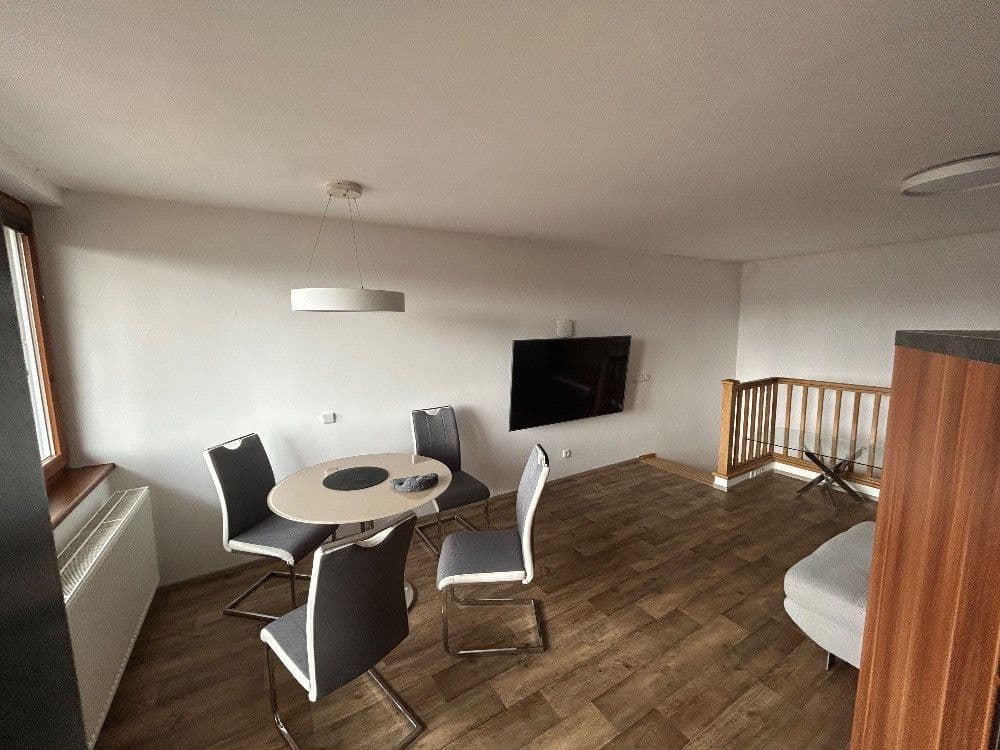 Prenájom bytu 3-izbový 94 m², Klicperova, Olomouc, Olomoucký kraj Prenájom bytu 3-izbový 94 m², Klicperova, Olomouc, Olomoucký kraj