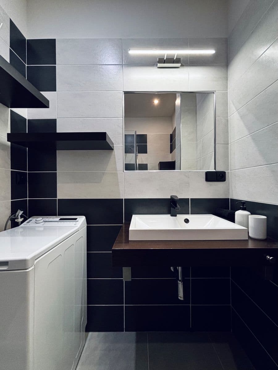 Predaj bytu 3-izbový 63 m², Československé armády, Skuteč, Pardubický kraj Predaj bytu 3-izbový 63 m², Československé armády, Skuteč, Pardubický kraj