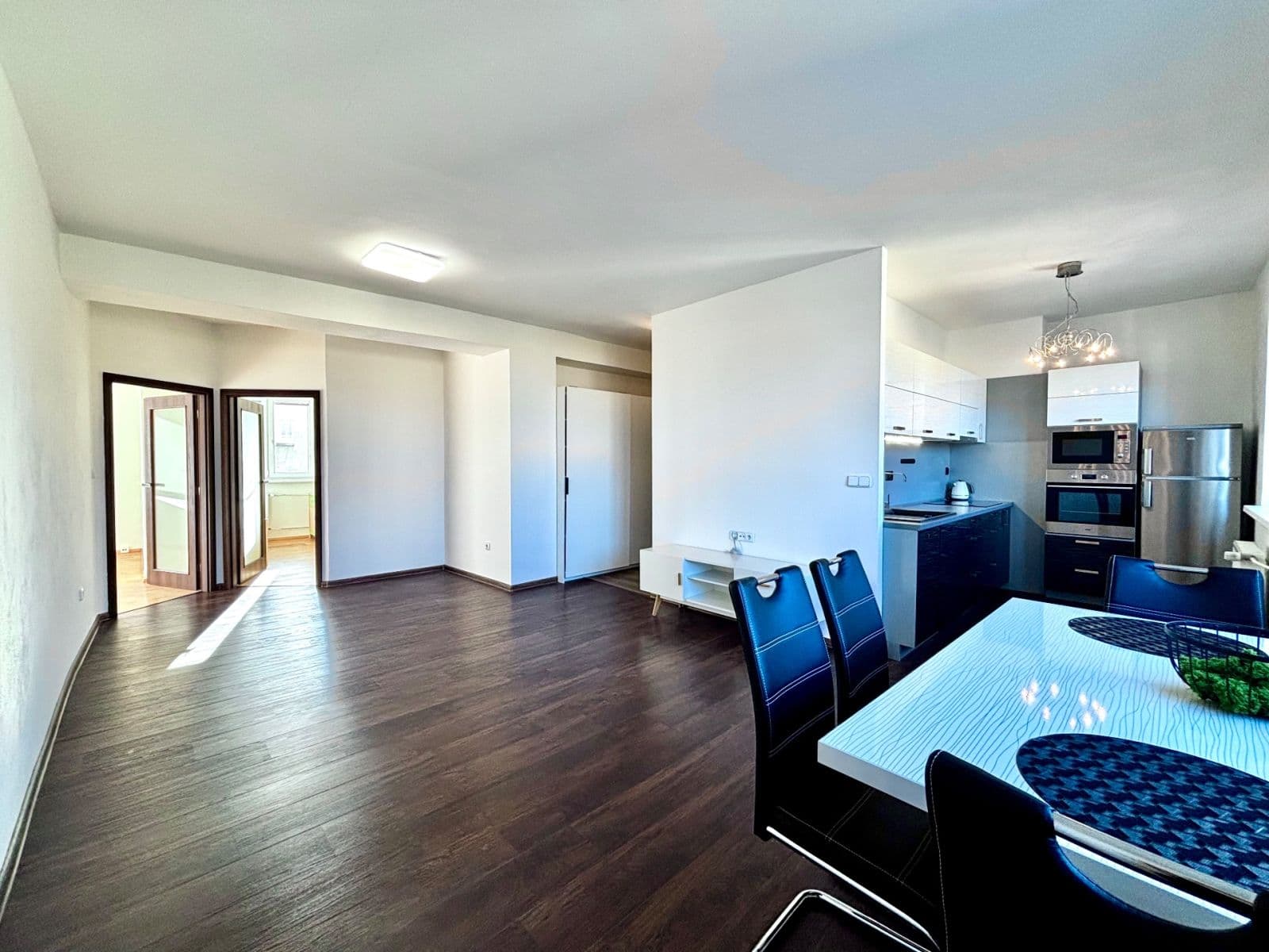 Predaj bytu 3-izbový 63 m², Československé armády, Skuteč, Pardubický kraj Predaj bytu 3-izbový 63 m², Československé armády, Skuteč, Pardubický kraj