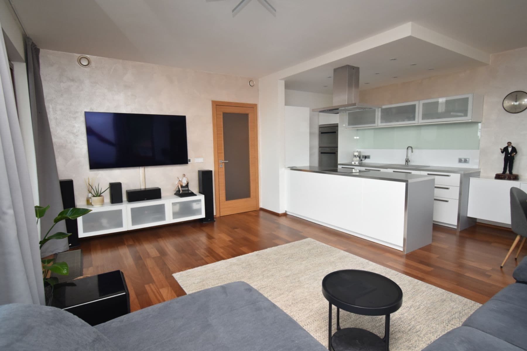 Predaj bytu 3-izbový 94 m², Na Pomezí, Praha, Praha Predaj bytu 3-izbový 94 m², Na Pomezí, Praha, Praha